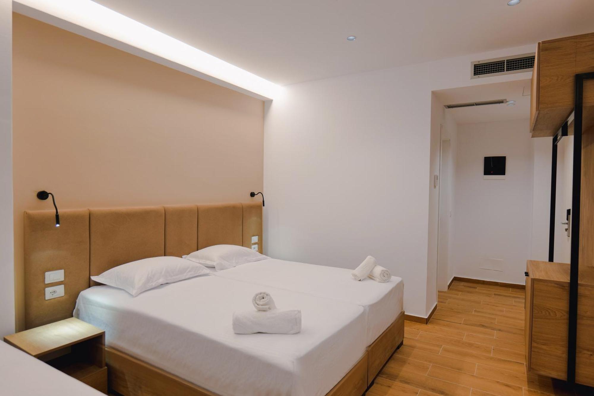 Hotel Aba Ксаміл Екстер'єр фото