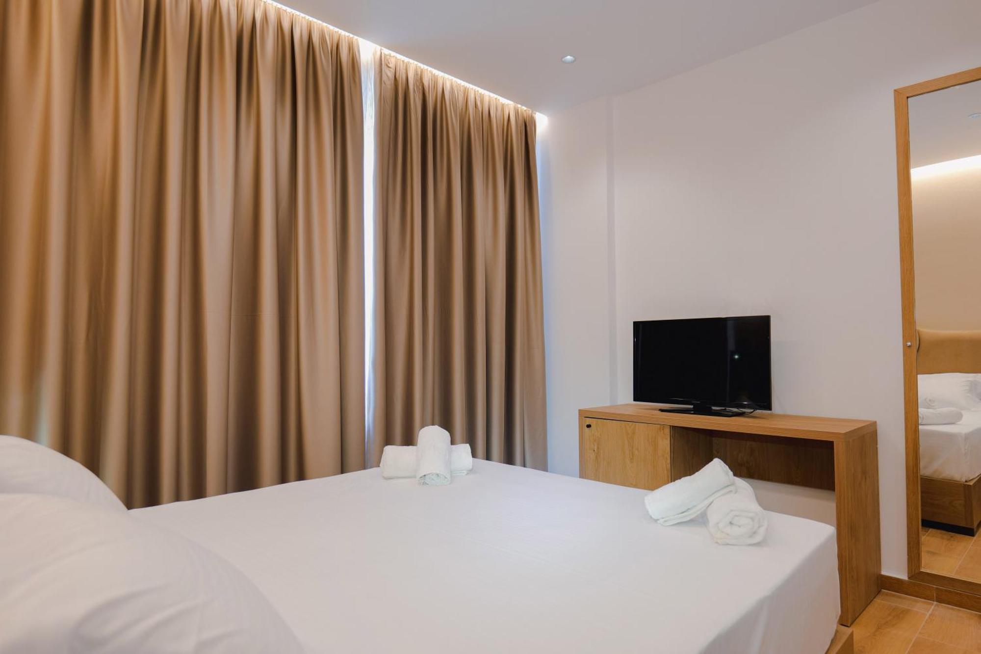 Hotel Aba Ксаміл Екстер'єр фото